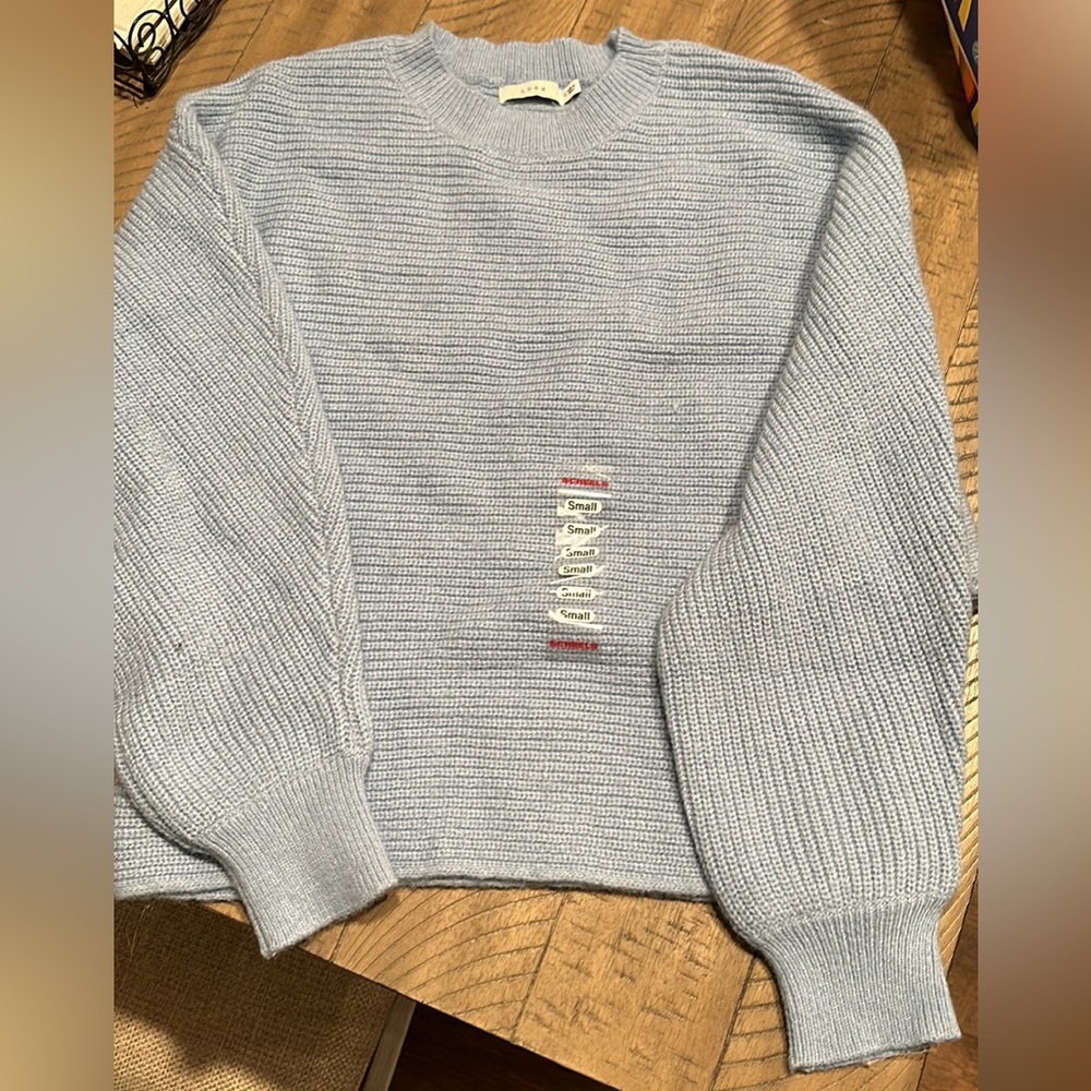 Lush short sweater